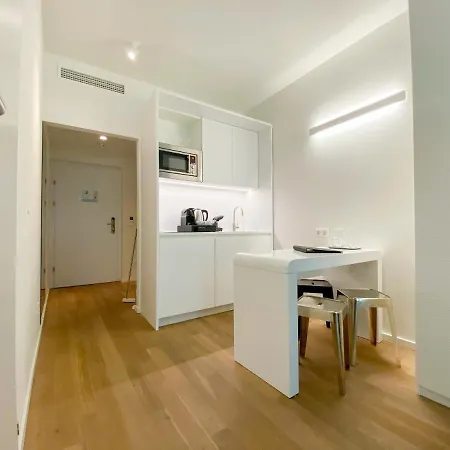 Hotel apartamentowy Blackhome I Contactless Check-in 4*