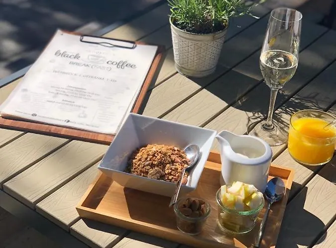 Blackhome I Contactless Check-in Апарт-готель