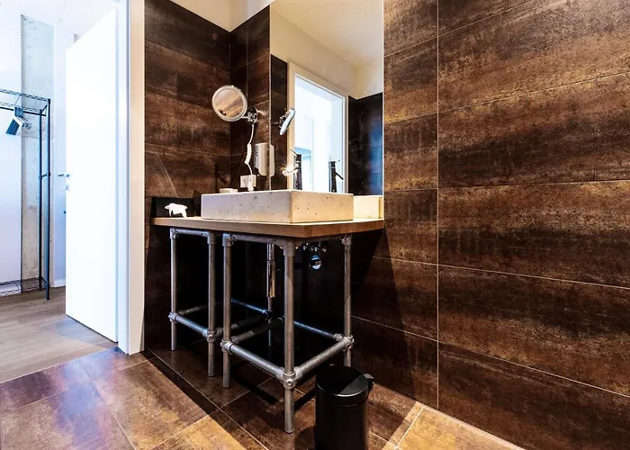 Blackhome I Contactless Check-in Апарт-готель