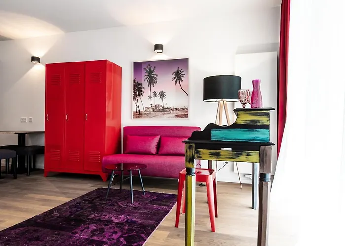 Blackhome I Contactless Check-in 4* Грац