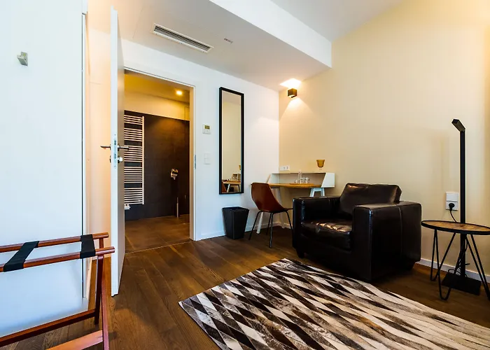 Апарт-готель Blackhome I Contactless Check-in 4*