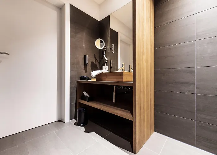 Blackhome I Contactless Check-in 4*