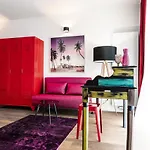 Blackhome I Contactless Check-in 4* Štýrský Hradec