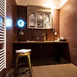 Aparthotel Blackhome I Contactless Check-in