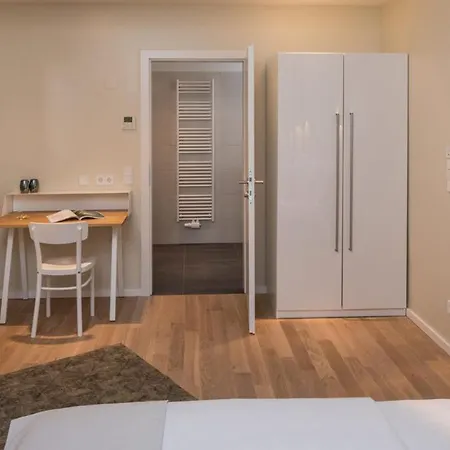 Aparthotel Blackhome I Contactless Check-in Graz