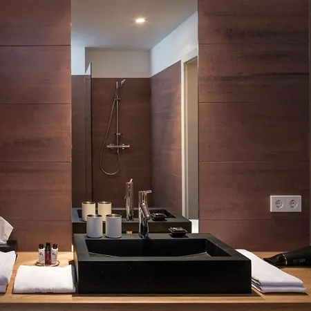 Blackhome I Contactless Check-in