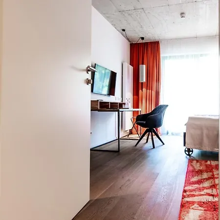 Blackhome I Contactless Check-in 4* Graz