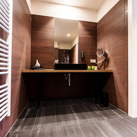 Blackhome I Contactless Check-in Aparthotel Graz