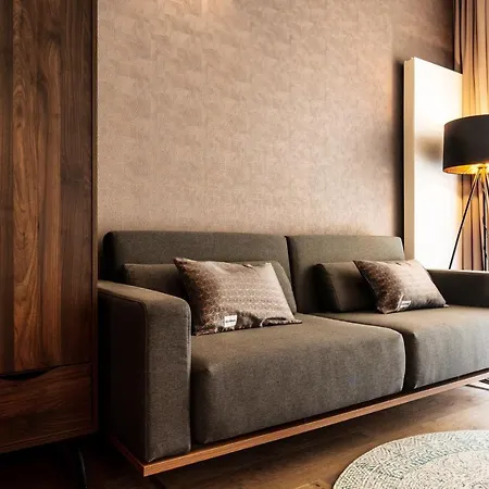 Blackhome I Contactless Check-in Graz