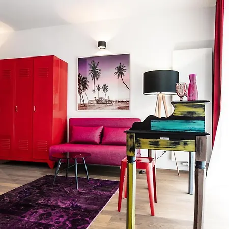 Blackhome I Contactless Check-in 4* Graz