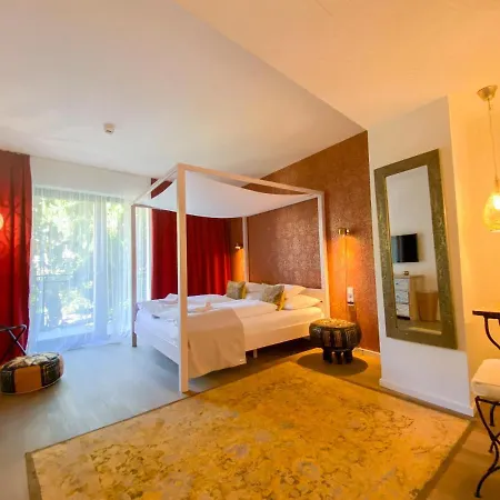 Blackhome I Contactless Check-in Aparthotel Graz