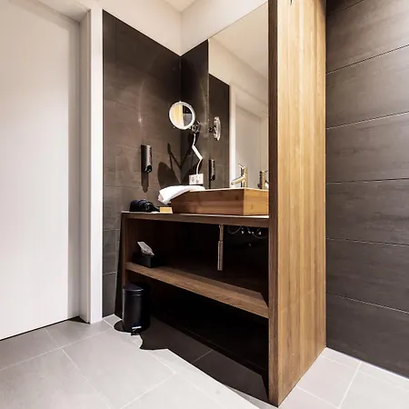 Blackhome I Contactless Check-in 4*