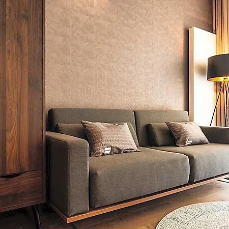 Apartahotel Blackhome I Contactless Check-in 4*