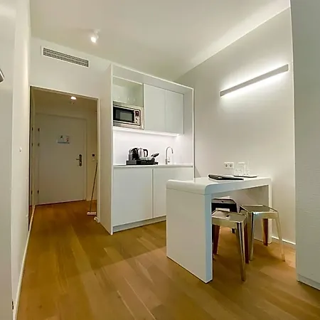 Apartahotel Blackhome I Contactless Check-in 4*
