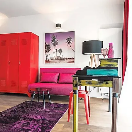 Blackhome I Contactless Check-in Apartahotel Graz