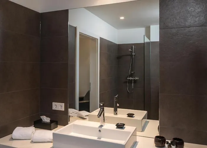 Blackhome I Contactless Check-in Apart-hotel 4*