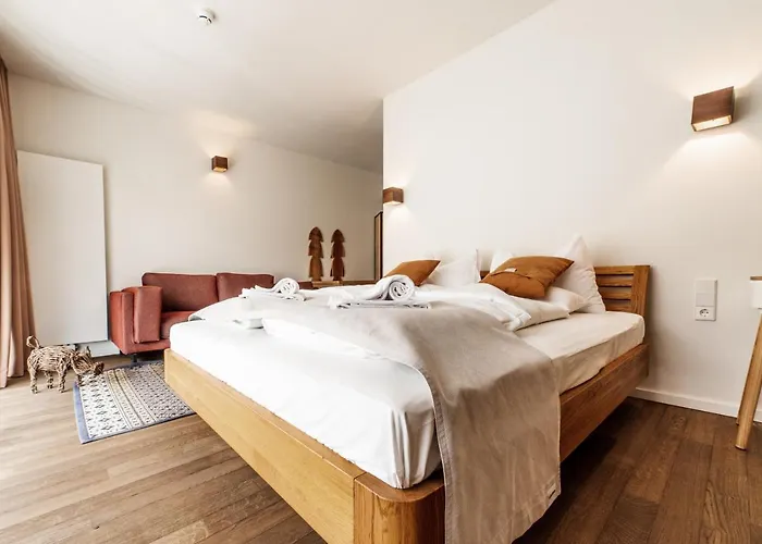 Blackhome I Contactless Check-in Lägenhetshotell