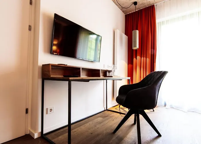 Blackhome I Contactless Check-in Apartahotel 4*