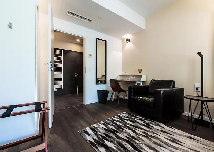 Apart-hotel Blackhome I Contactless Check-in Graz