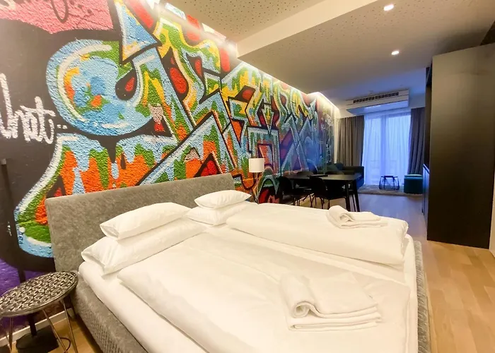 Blackhome I Contactless Check-in 4* Graz